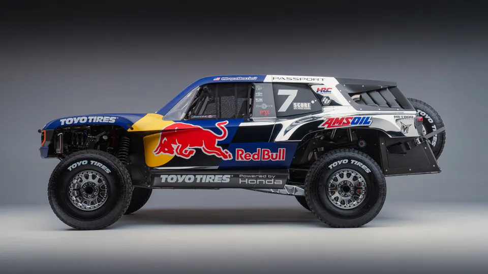 Honda and Mason Motorsports transformed the Passport SUV into a 1,300 hp desert racing truck.