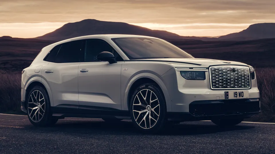 The Torcal First Edition's carbon trim and two-tone wheels set it apart from the standard SUV silhouette